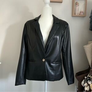 Marc New York Andrew Marc Faux Leather Blazer in Black Women’s Size M Buttoned